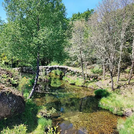 Nyaraló Casas Da Assureira *