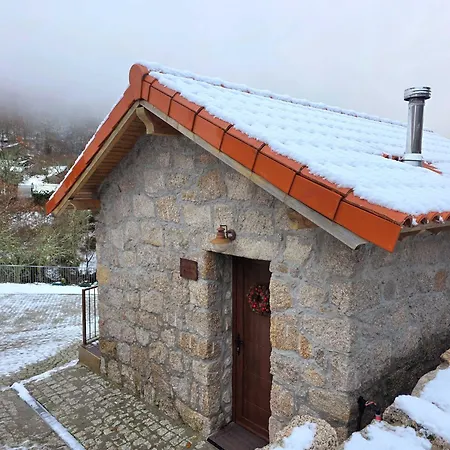 Casas Da Assureira * Castro Laboreiro