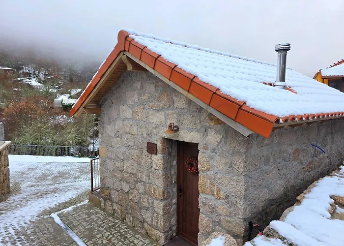 Casas Da Assureira * Castro Laboreiro