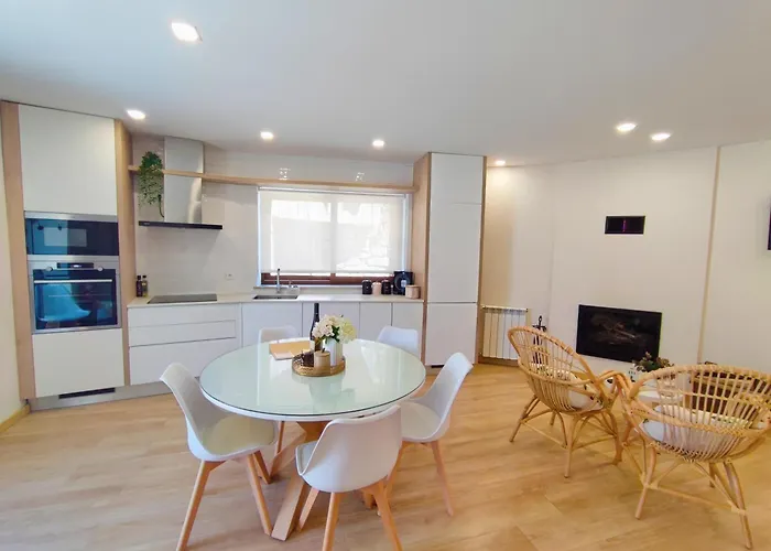 Casas Da Assureira * Castro Laboreiro